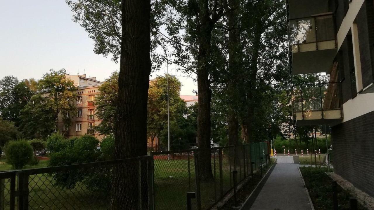 Apartament Bielany Oczapowskiego Varsovia Exterior foto
